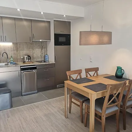 Iris In Mit Tiefgarage Und Panoramaaussicht 公寓 *