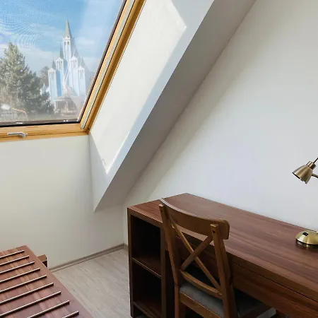 Iris In Mit Tiefgarage Und Panoramaaussicht Hévíz