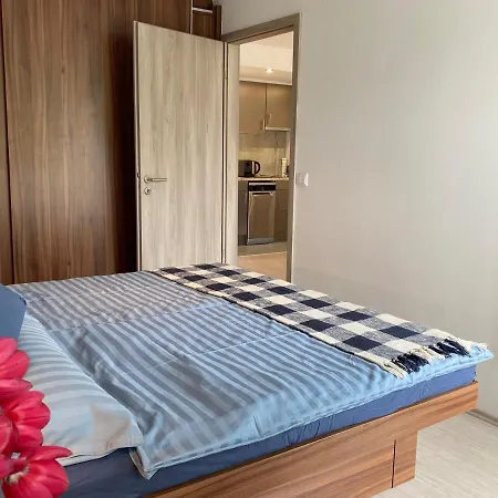 Apartament Iris In Mit Tiefgarage Und Panoramaaussicht *