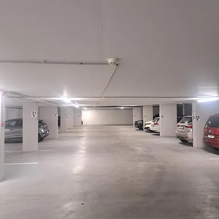 Iris In Mit Tiefgarage Und Panoramaaussicht Apartament