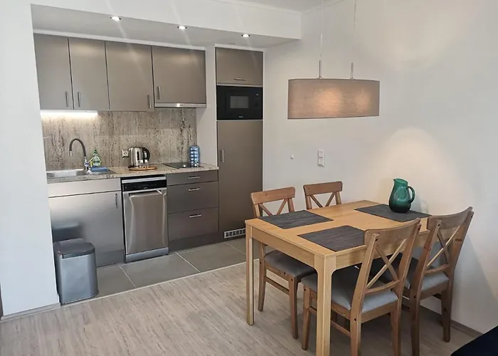 Iris In Mit Tiefgarage Und Panoramaaussicht Apartament *