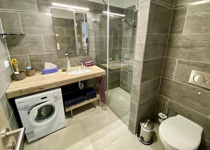 Apartament Iris In Mit Tiefgarage Und Panoramaaussicht *